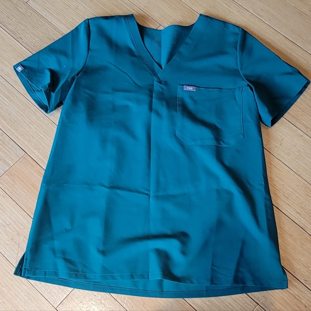 Figs scub top 1 pocket